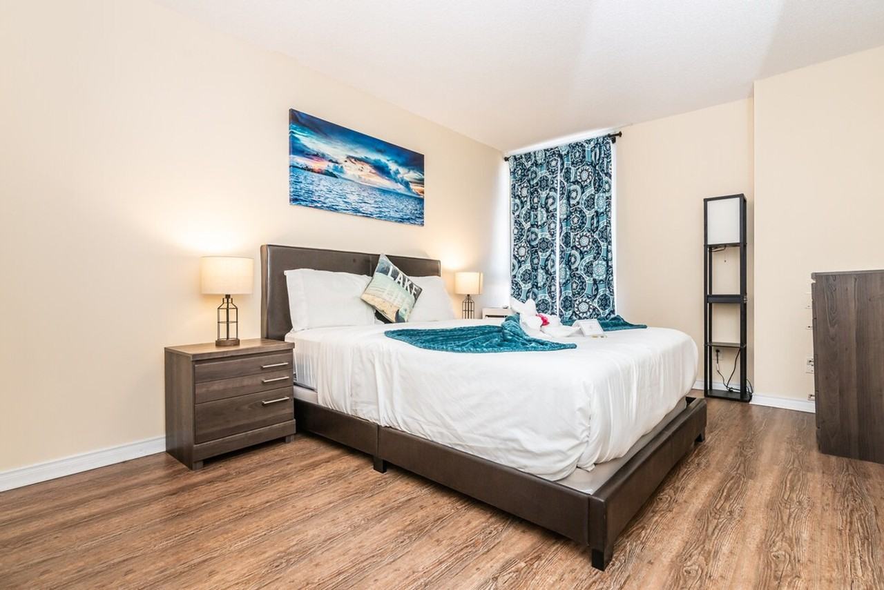 1121 Rue De Bullion #1283831P - Photo 3 of 27