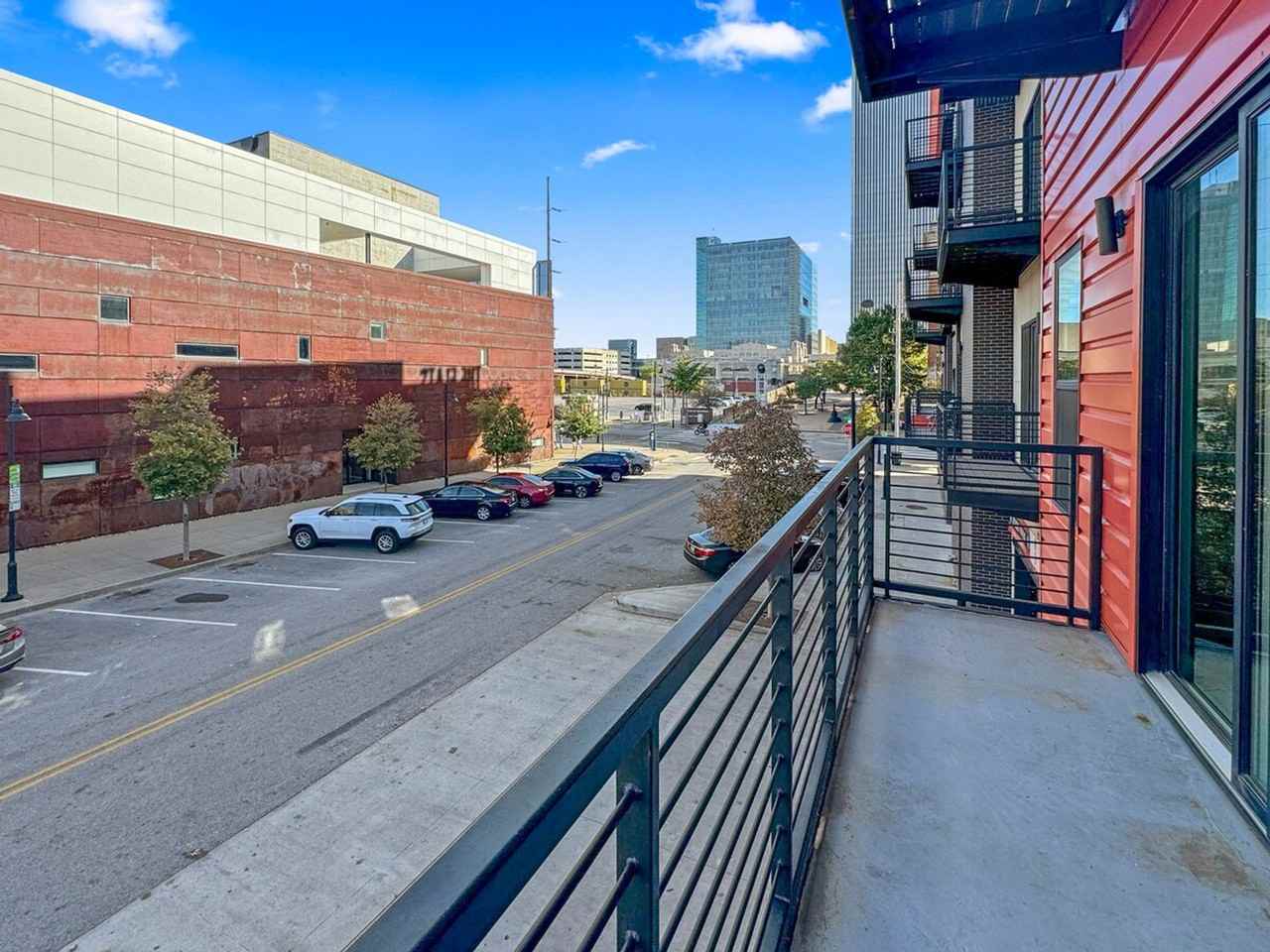 110 N Boston Av #1317379P - Photo 2 of 36