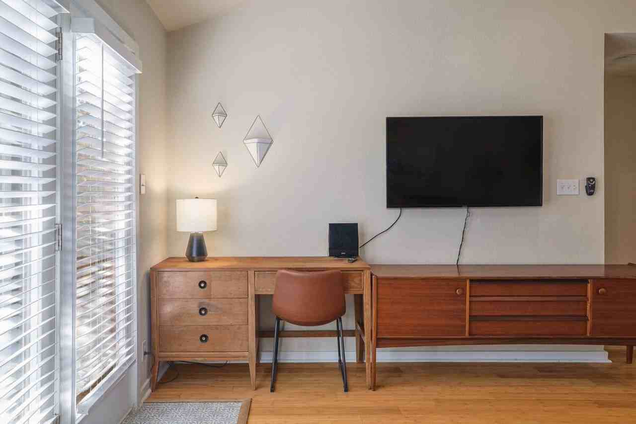 1601A Southgate Cir #1335081P - Photo 5 of 18