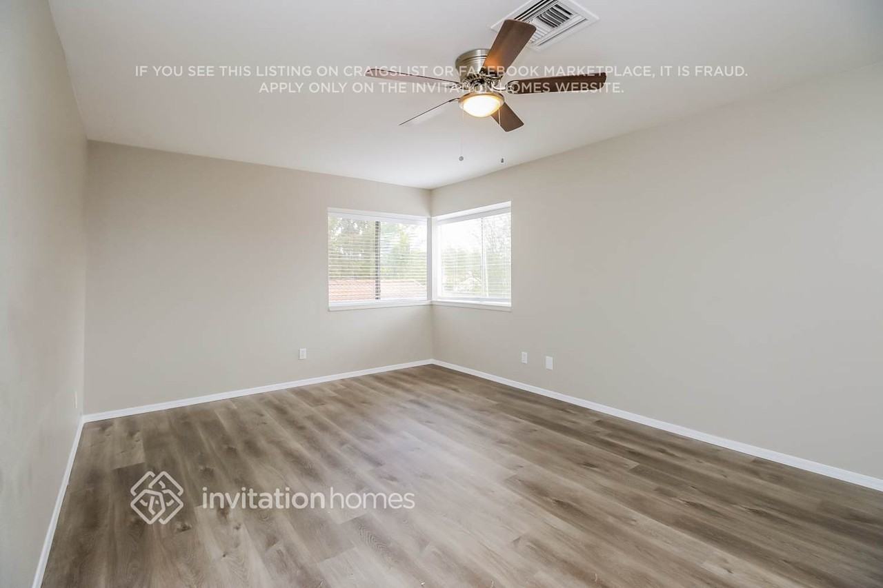 1966 N Blackstone Dr - Photo 7 of 14