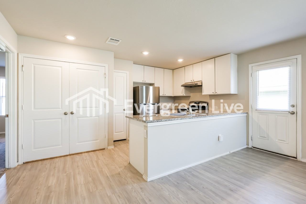 6419 Pickaxe Way - Photo 3 of 16