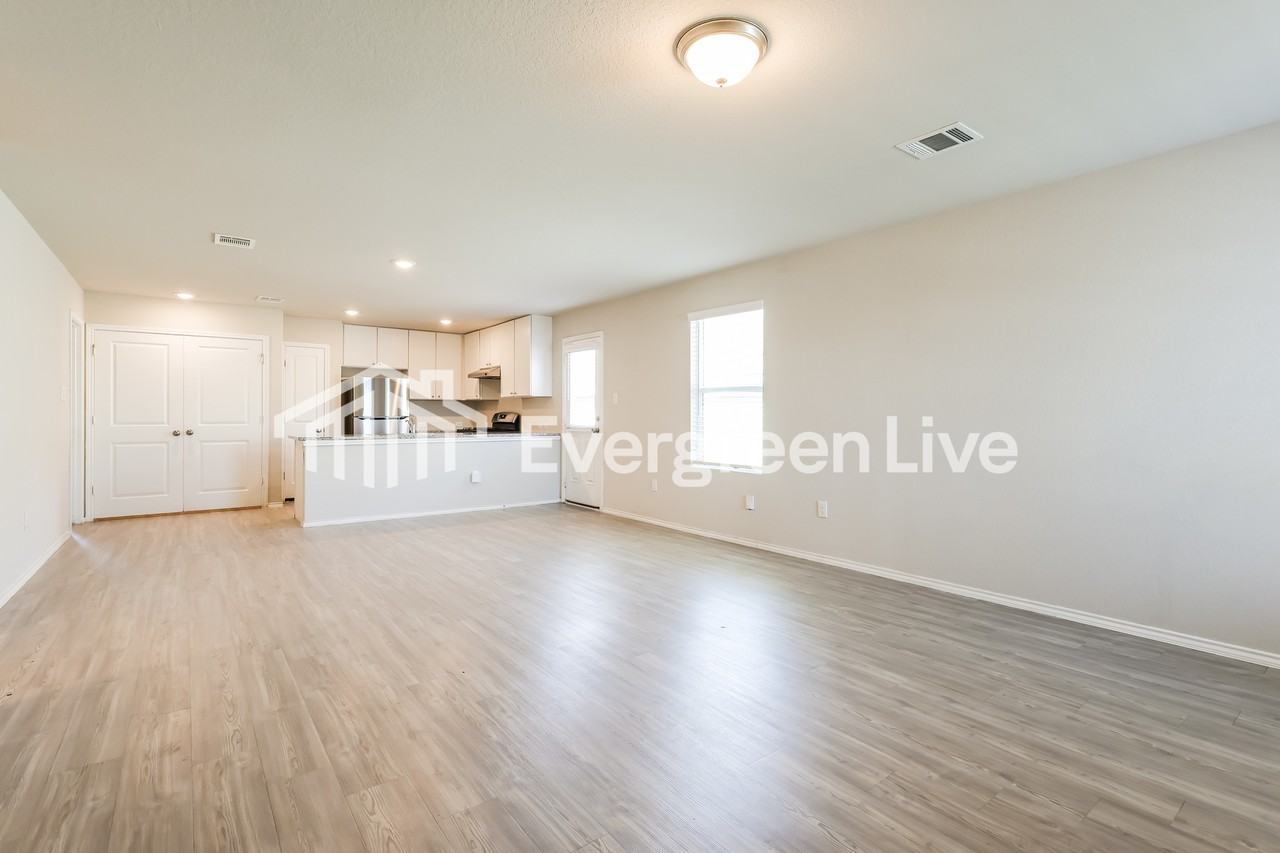 6419 Pickaxe Way - Photo 5 of 16