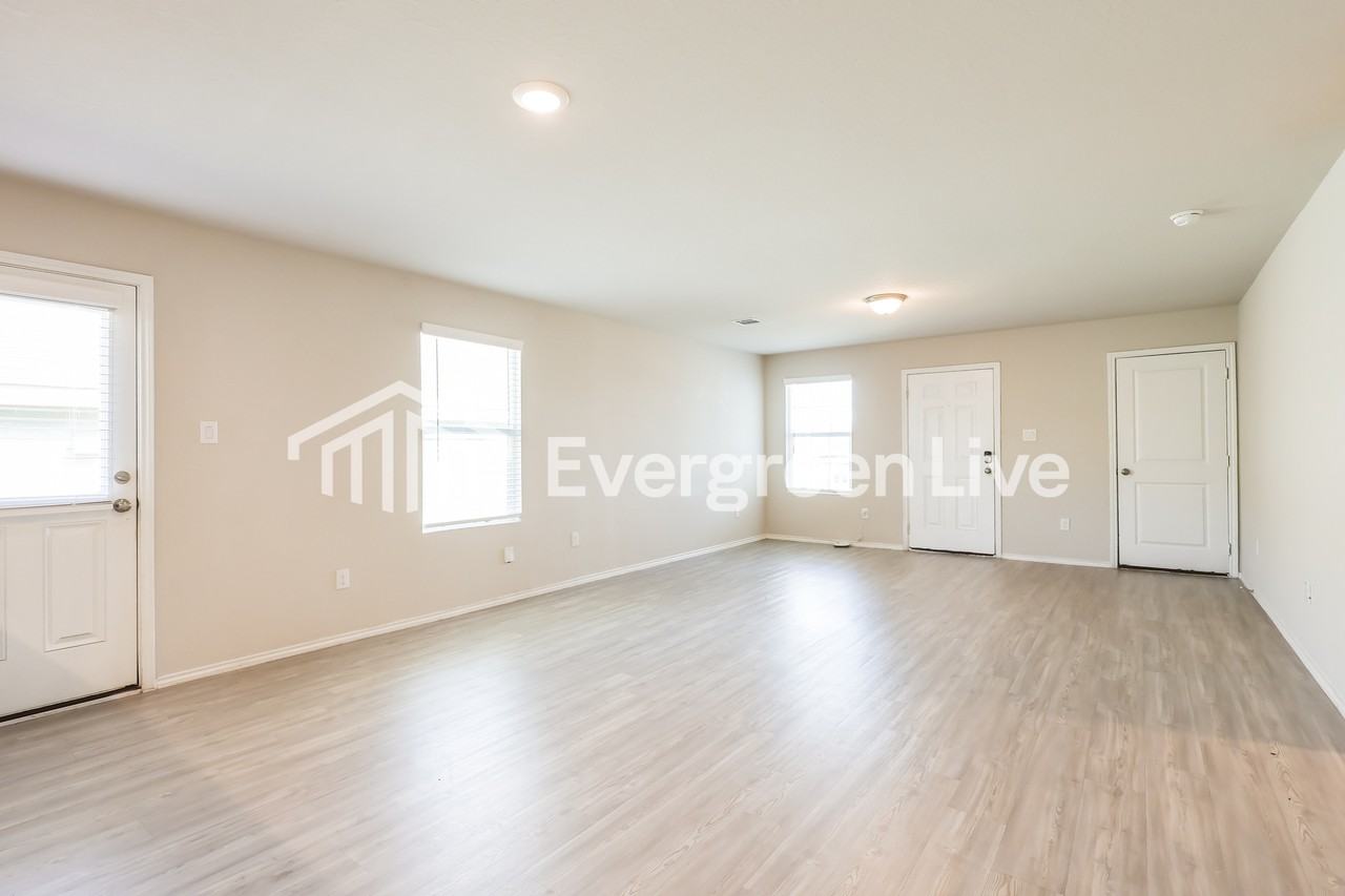 6419 Pickaxe Way - Photo 7 of 16