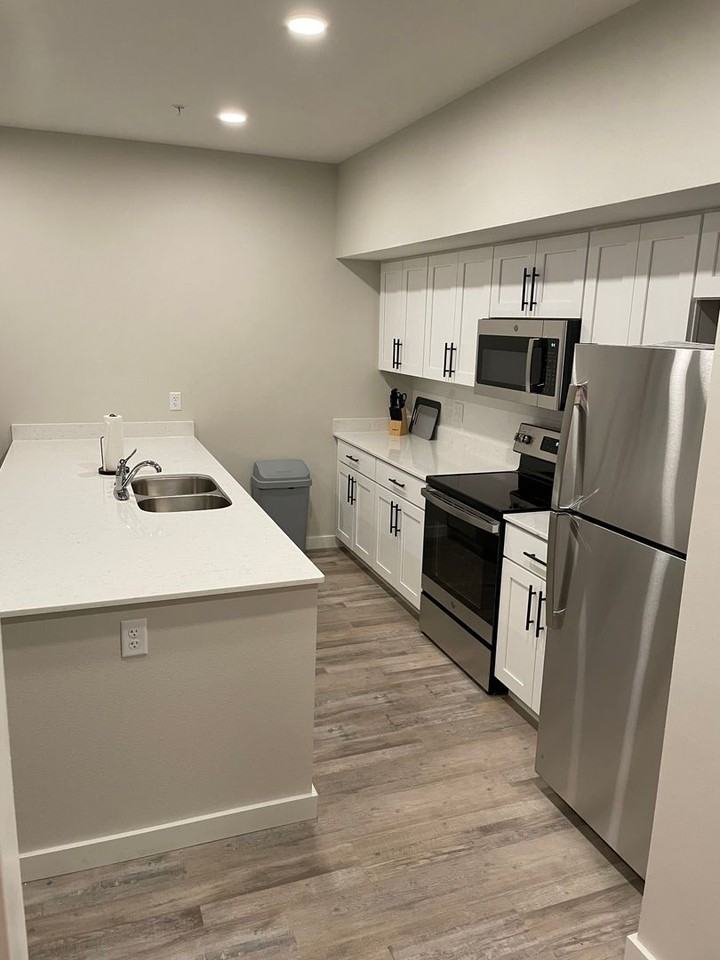 Briar Grove Apartments (Building 2336) - Photo 3 of 22