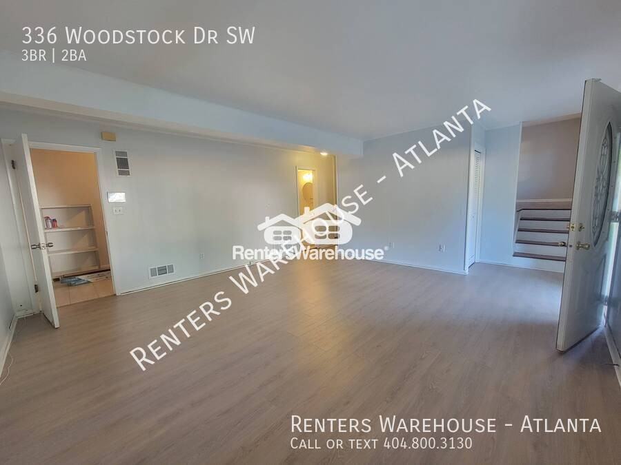 336 Woodstock Drive Southwest - Photo 3 of 22