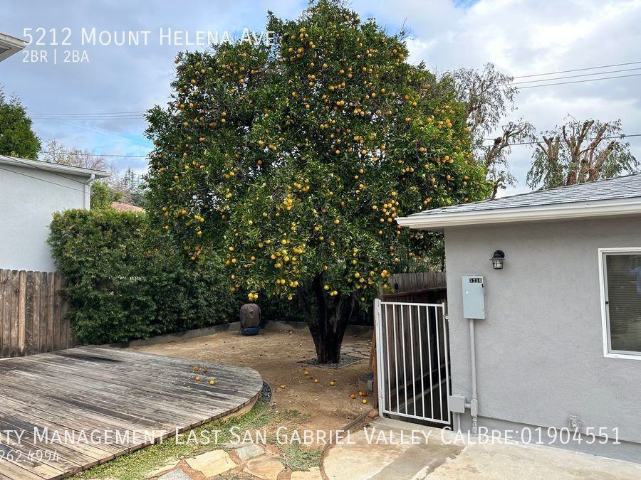 5212 Mount Helena Avenue - Photo 5 of 22