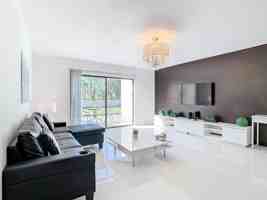 featured image of 5415 Vineland Road #CYP