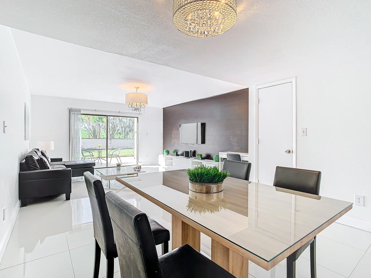 5415 Vineland Road #CYP - Photo 7 of 29