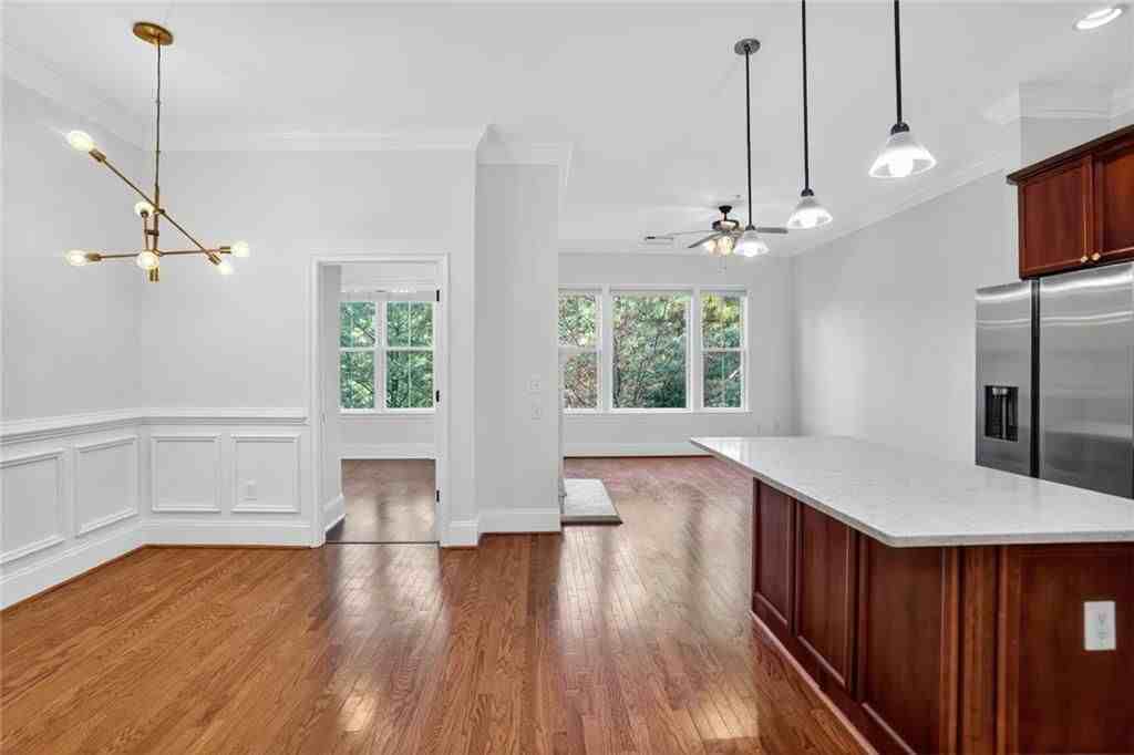 11 Perimeter Center Pl Ne - Photo 3 of 25