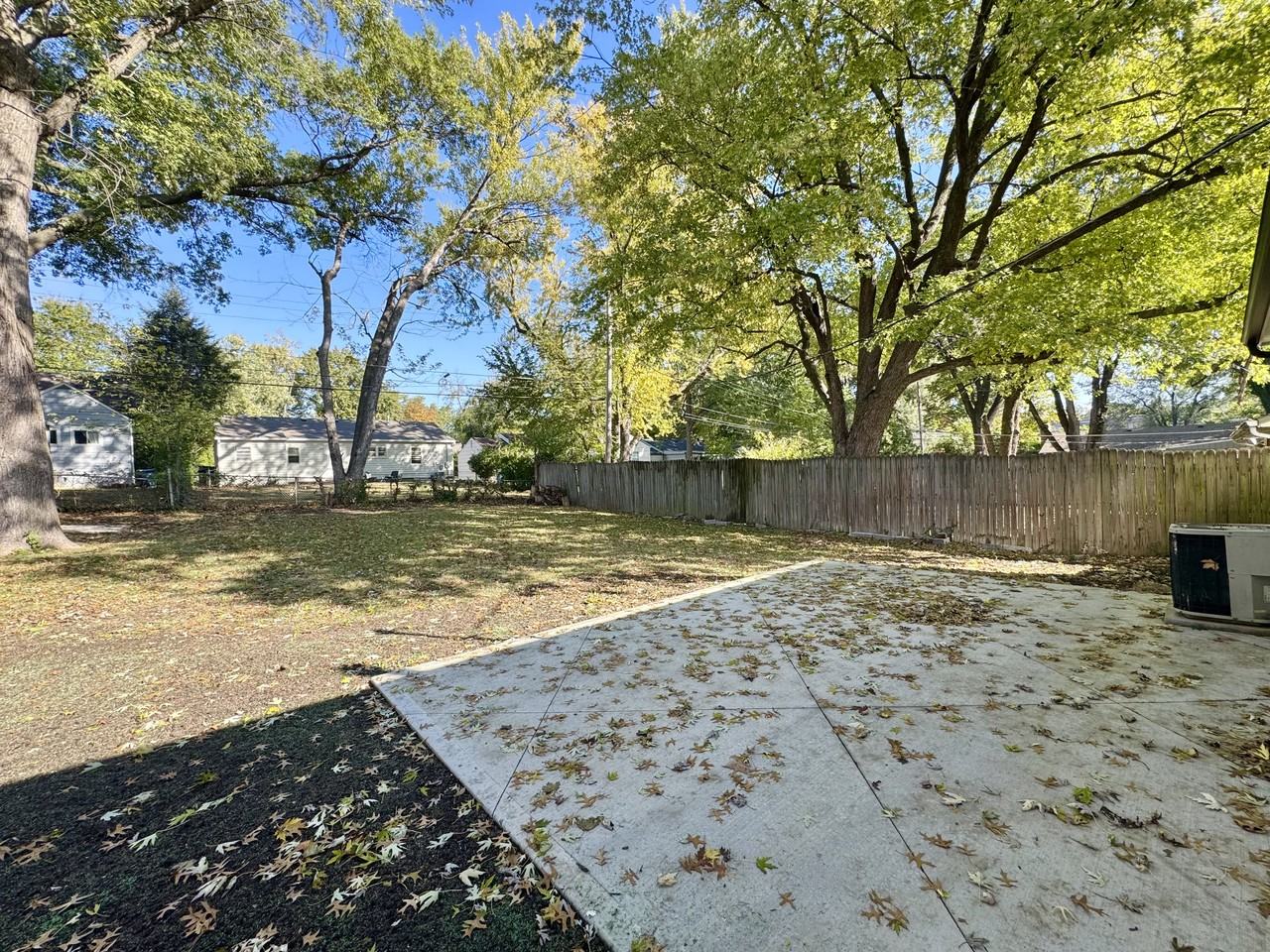 2226 West 74th Terrace - Photo 6 of 20