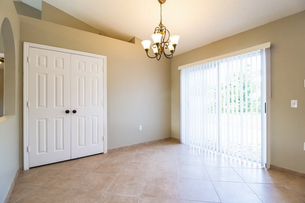 272 Regal Downs Circle - Photo 4 of 15