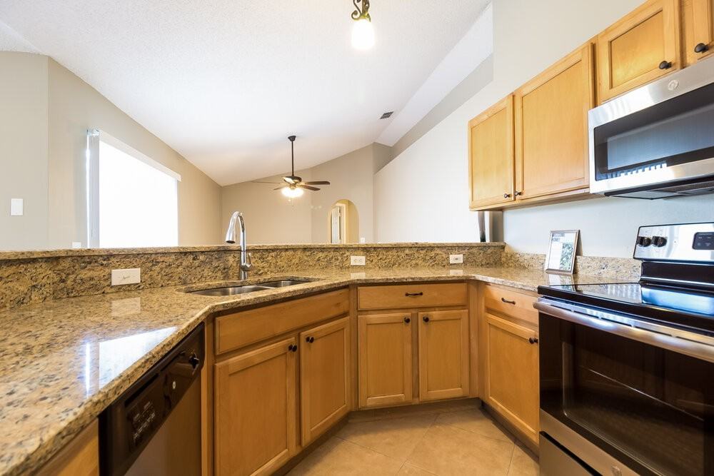 272 Regal Downs Circle - Photo 6 of 15