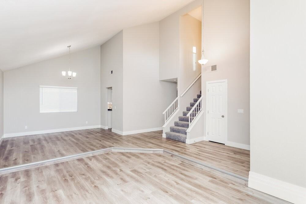 333 Santa Monica Drive - Photo 5 of 17