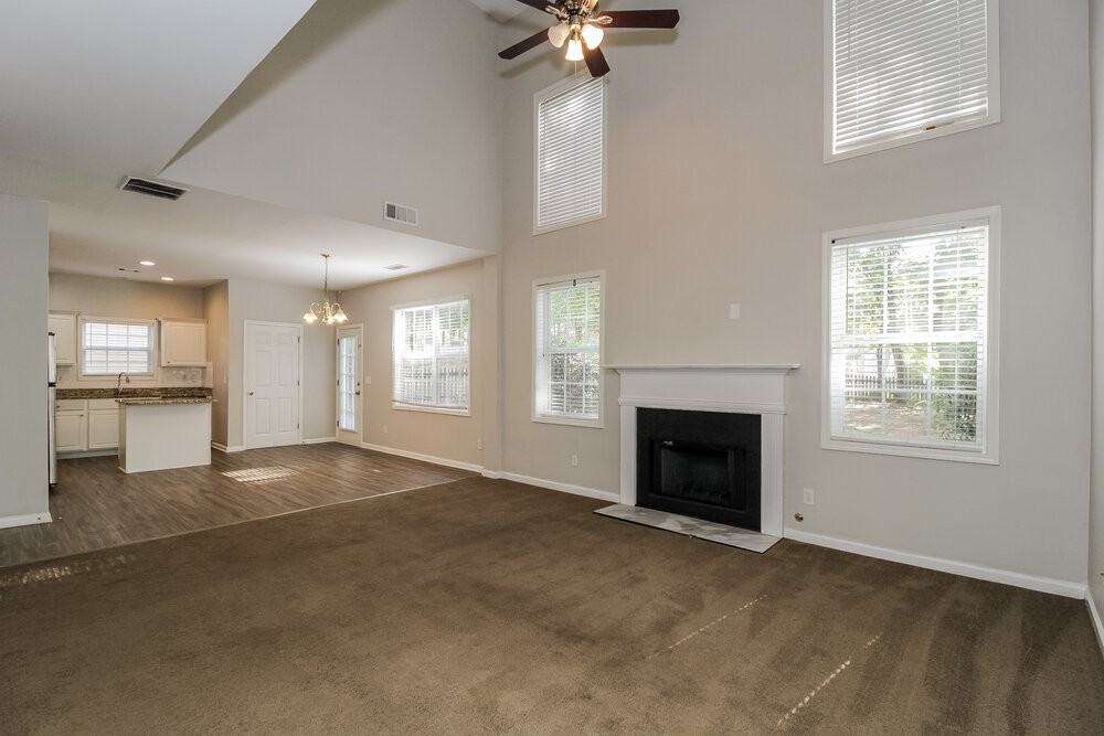 1875 Eveningside Way Nw - Photo 4 of 17