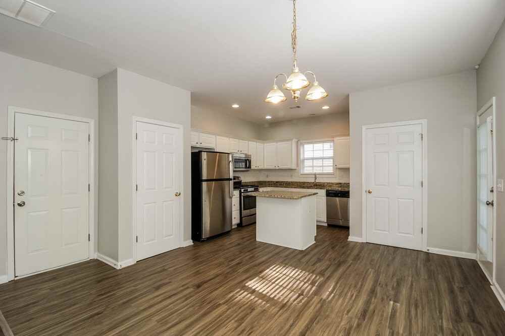 1875 Eveningside Way Nw - Photo 6 of 17