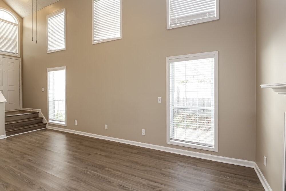 307 Paxton Ct - Photo 4 of 17