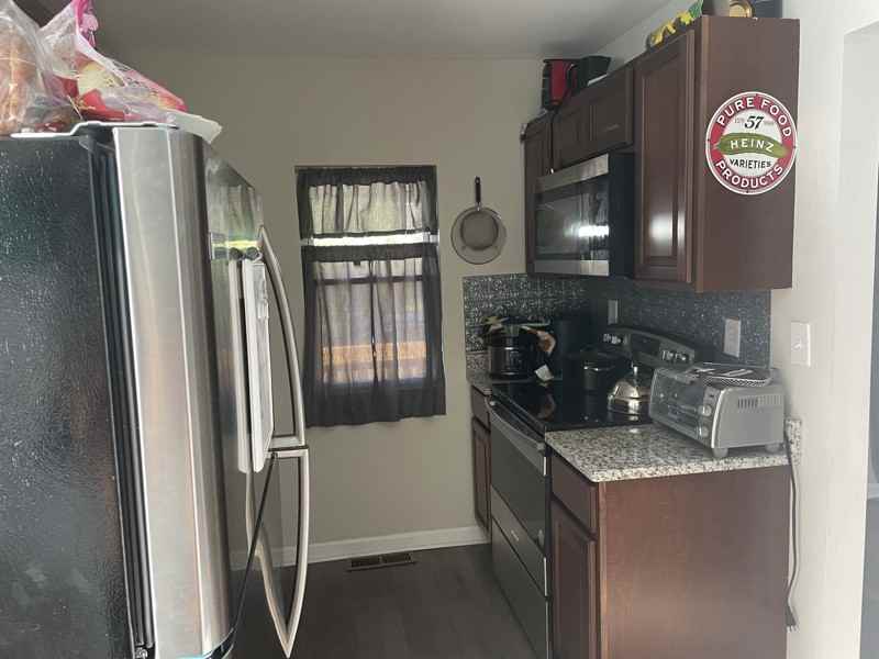 2414 Cottage Ave - Photo 3 of 5