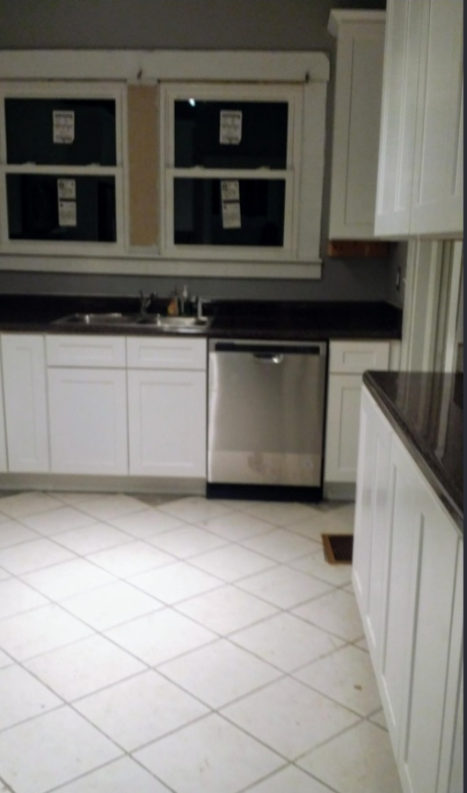 606 Riverland Rd Se - Photo 2 of 10