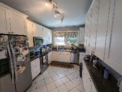 606 Riverland Rd Se - Photo 5 of 10