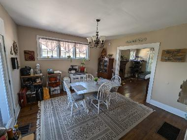 606 Riverland Rd Se - Photo 6 of 10