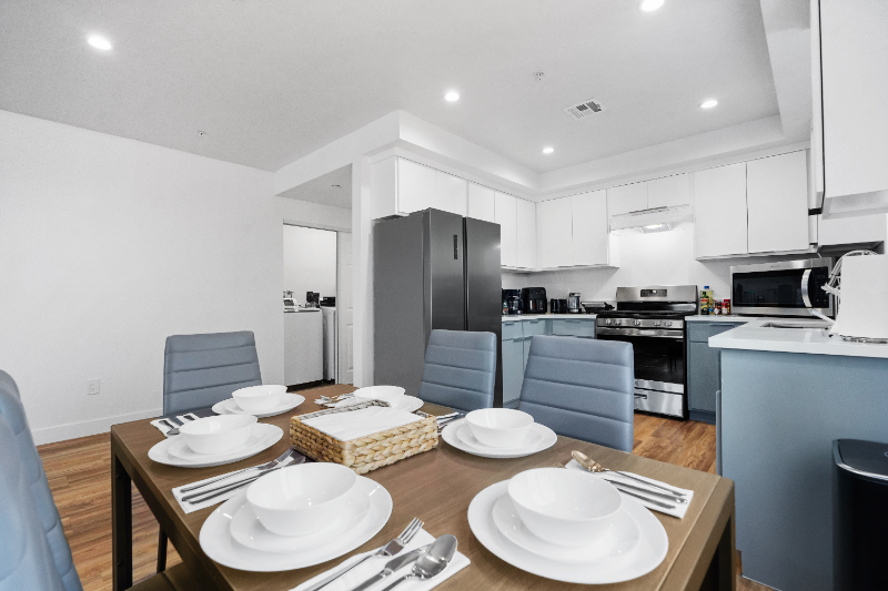 9513 Baring Cross St - Photo 3 of 12