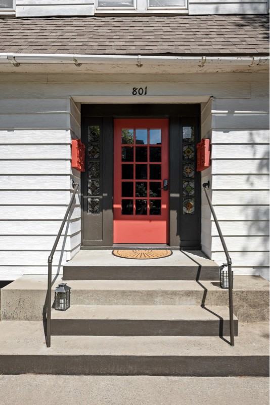 801 E Lakeside Ave #1 - Photo 3 of 20