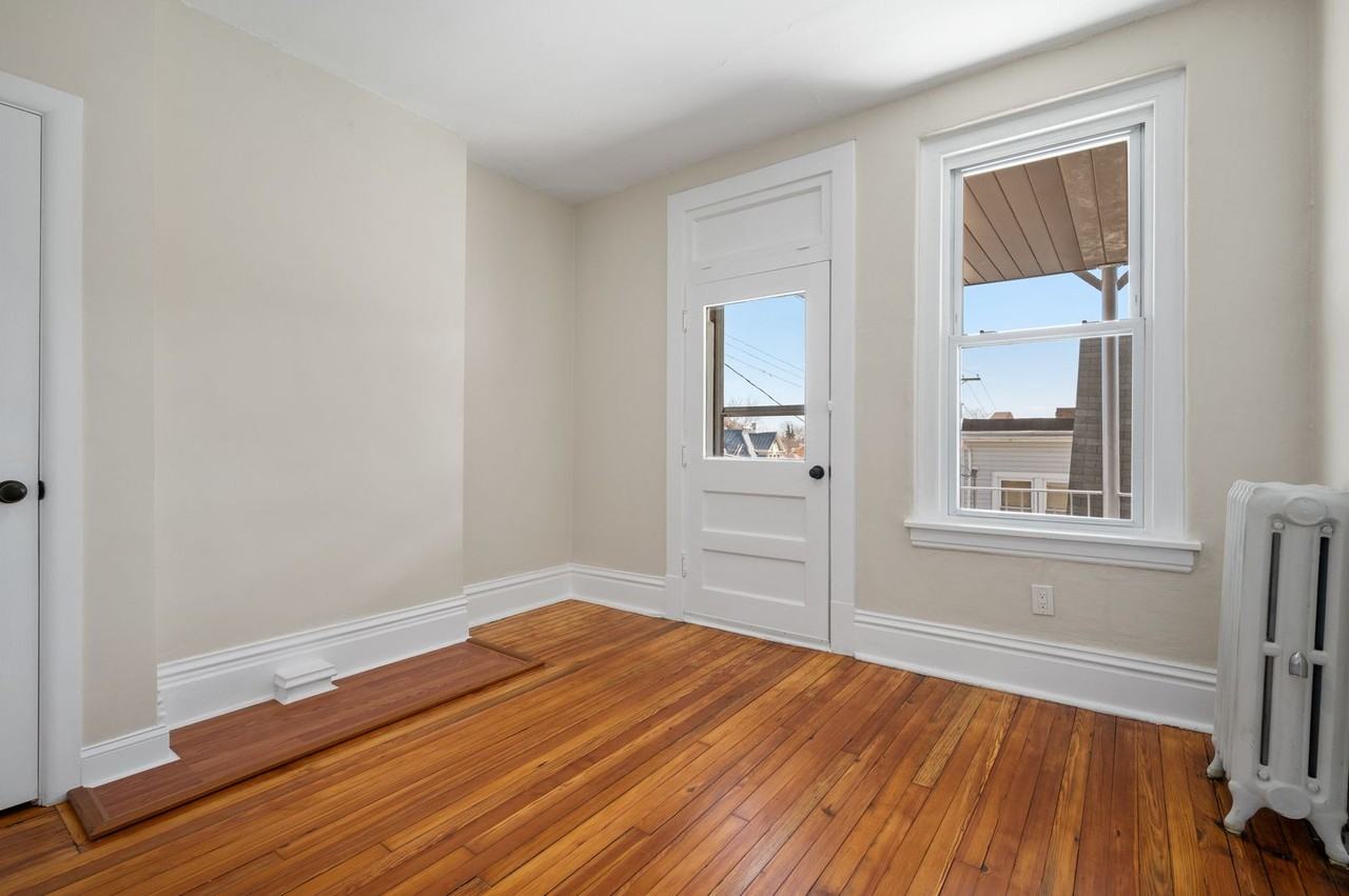 701 Brownsville Rd - Photo 5 of 16