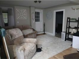 featured image of 28 1/2 Grove St #2