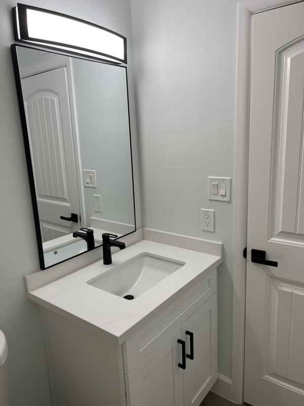 548 S Udall #2 - Photo 4 of 10