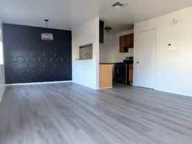 14746 Delano St #8 - Photo 1 of 1