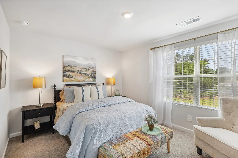 1009 Keyes Pl - Photo 5 of 9