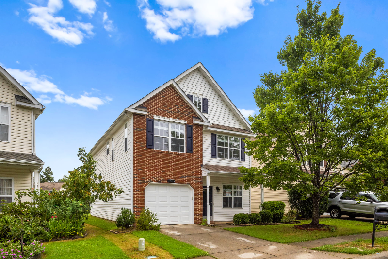 12116 Honor Guard Avenue - Photo 2 of 19