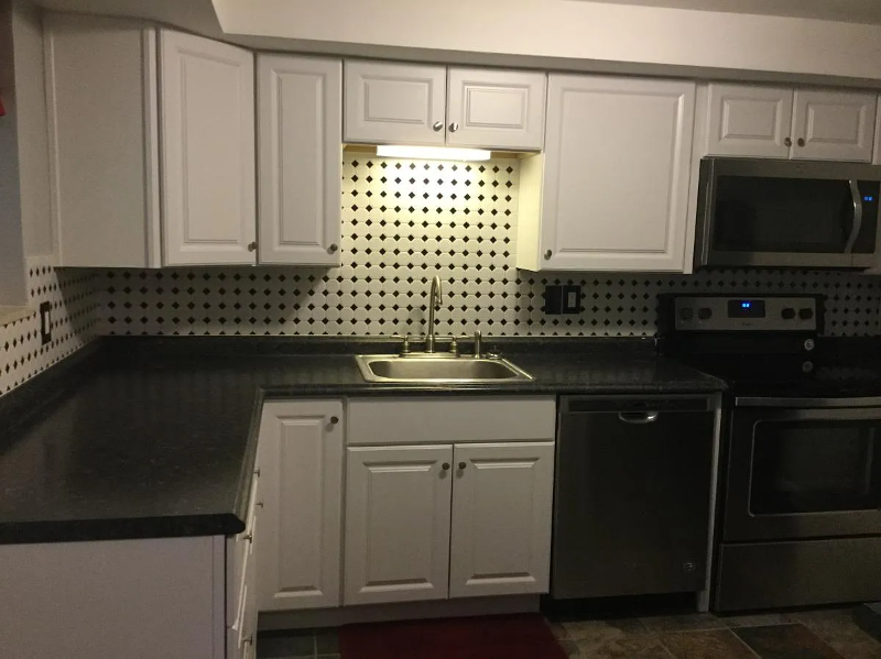 733 Cribbs St #A - Photo 3 of 15