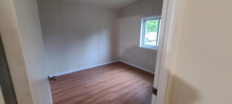 108 E Bruce St - Photo 3 of 6