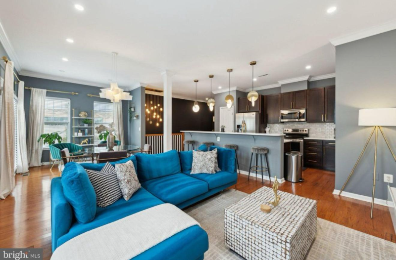 401 Woodcrest Dr Se - Photo 2 of 20