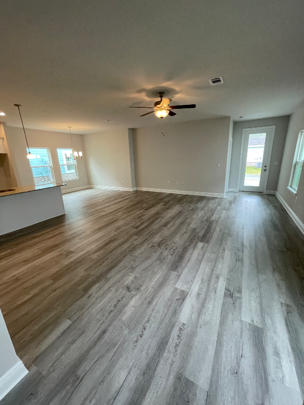 807 Riverwalk Cir - Photo 5 of 20