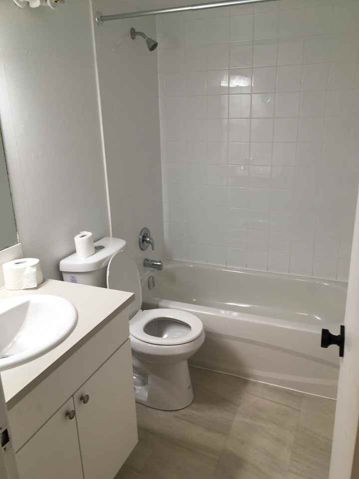 1775 Venables Street - Photo 4 of 6