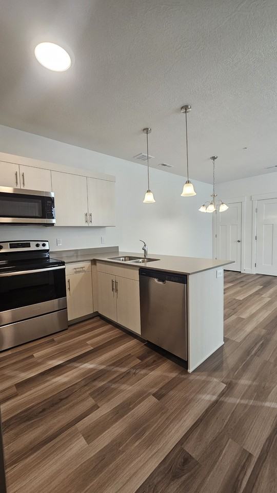 13687 Hanley Lane - Photo 5 of 31