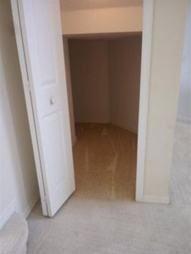 148 Columbia Dr #NA - Photo 4 of 18