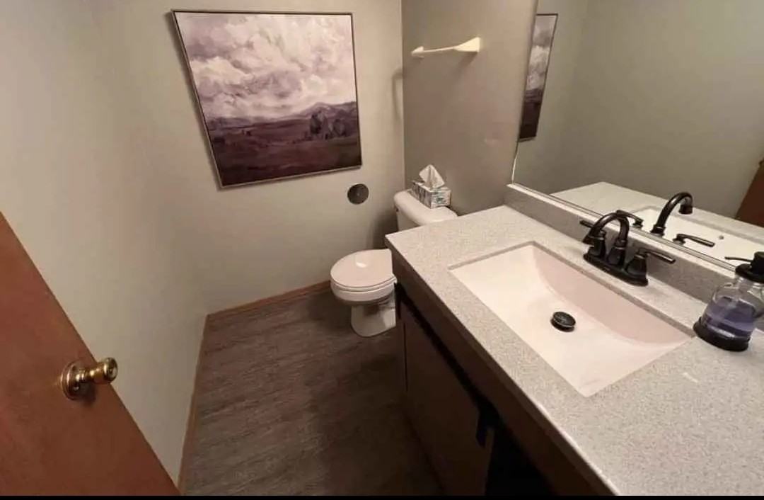 2425 Bostrom Ct #NA - Photo 3 of 13