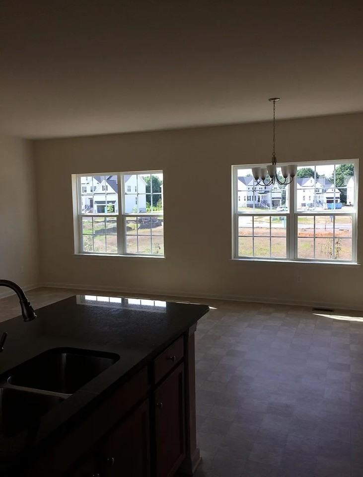 535 Liam Pl #535 - Photo 3 of 17
