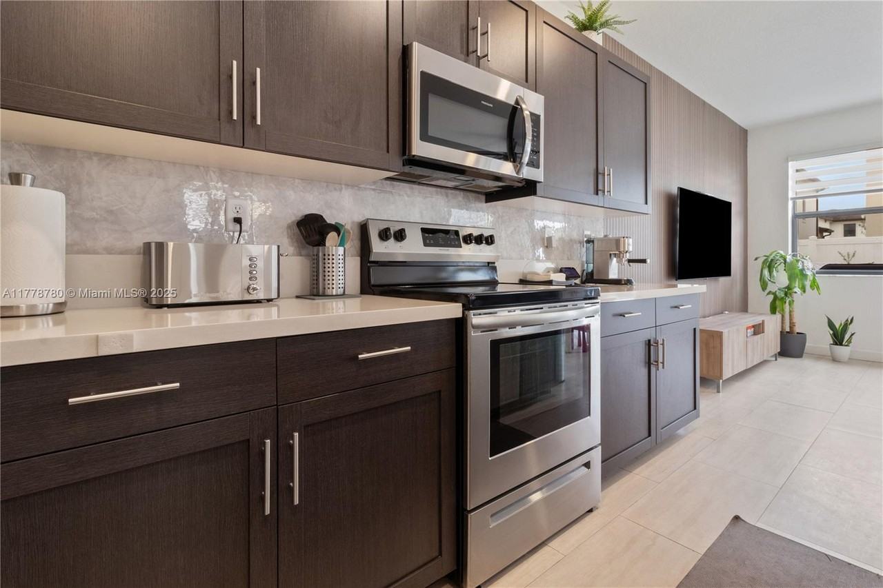 3431 W 109th Pl #3431 - Photo 3 of 16