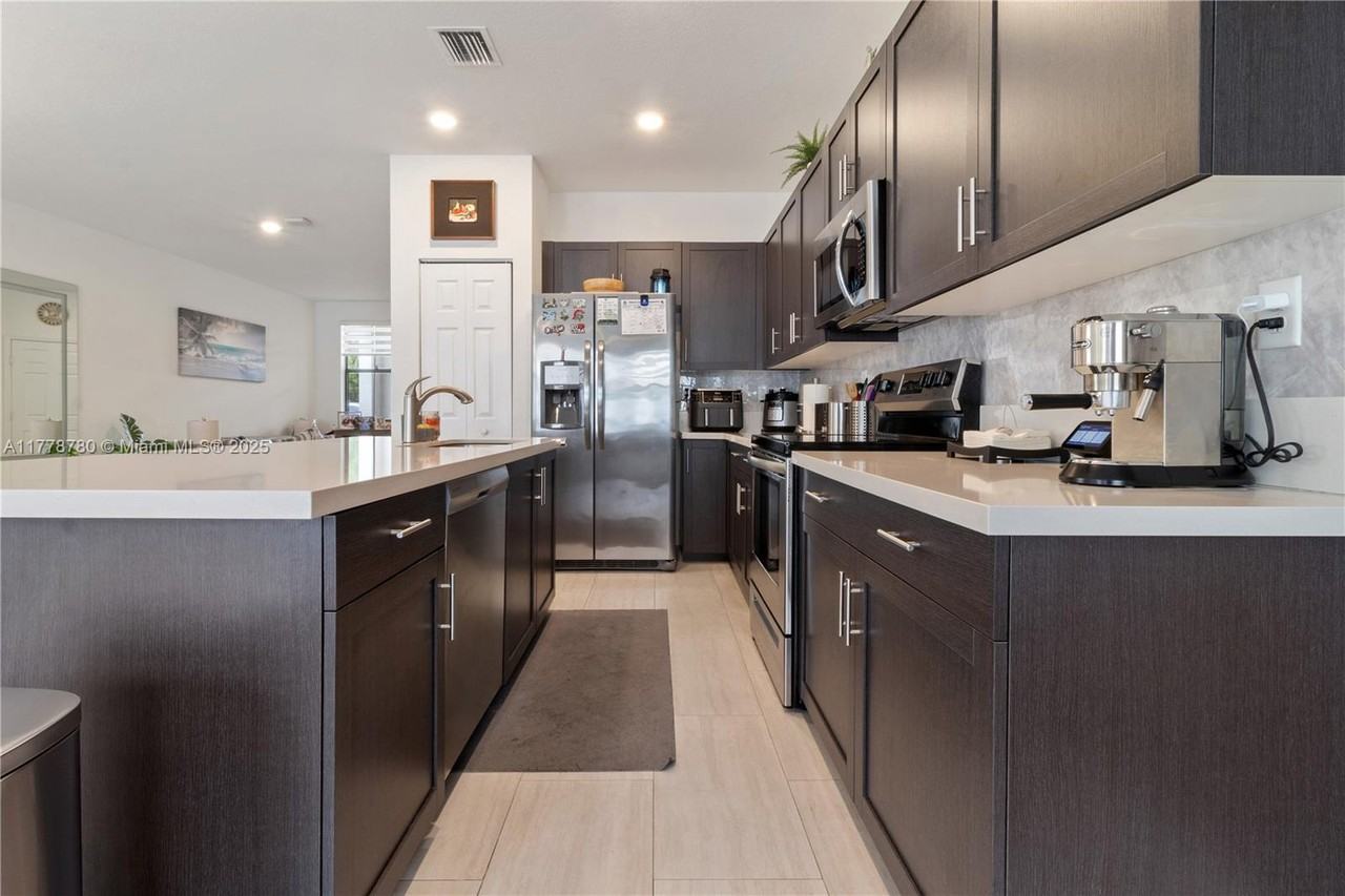 3431 W 109th Pl #3431 - Photo 4 of 16