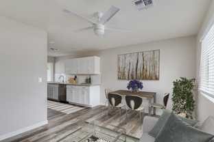 1648 W Colter St #7 - Photo 1 of 1