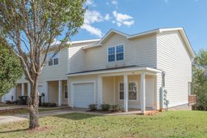 featured image of 33 Courtyard Way #33