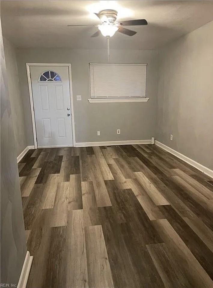 633 42nd St #NA - Photo 6 of 13