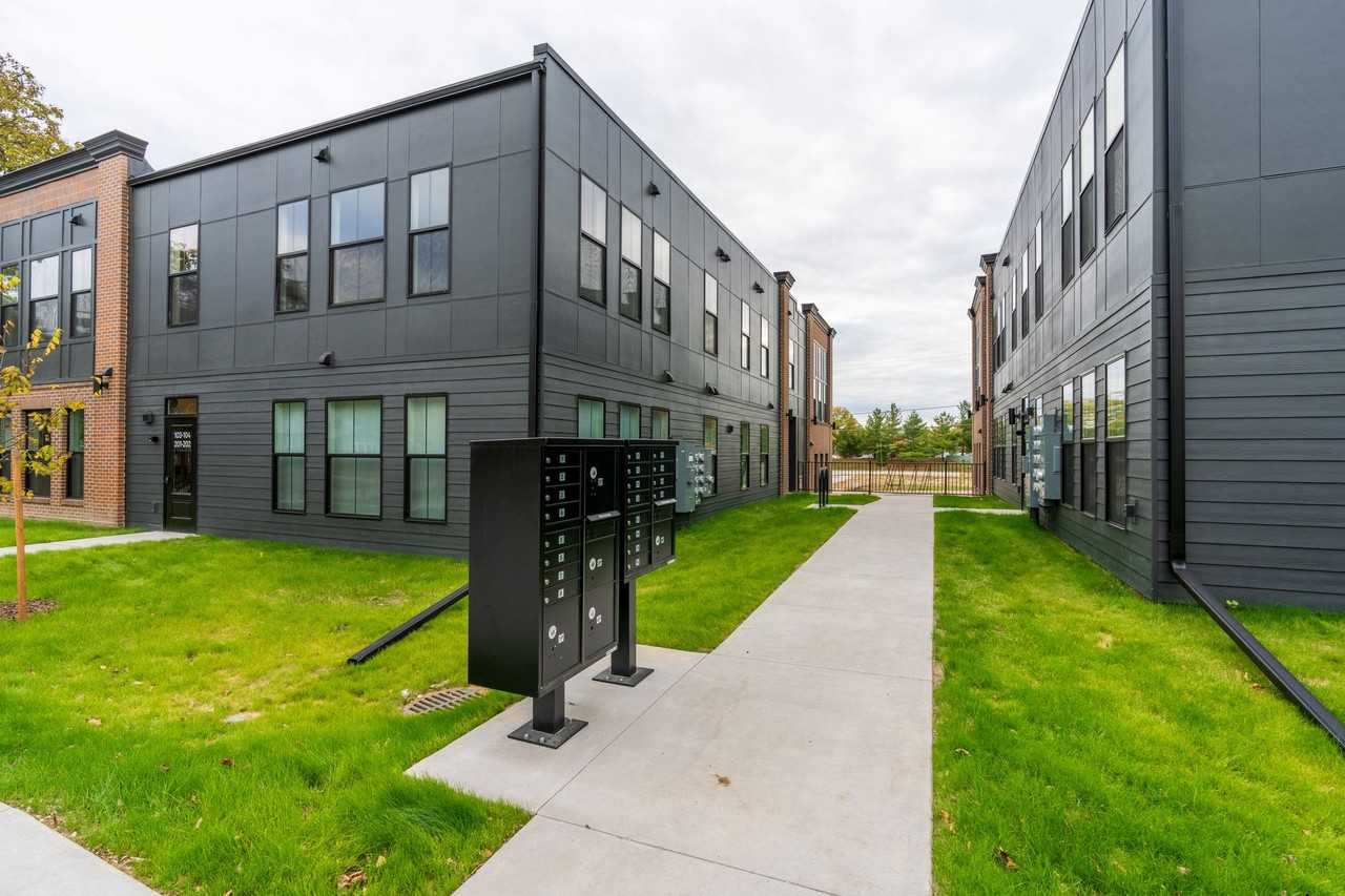 Forest Ave - Photo 2 of 38