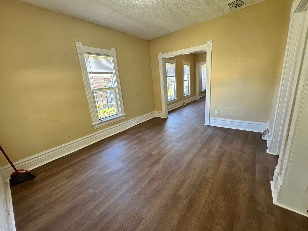 621 Woodland Ave - Photo 4 of 27