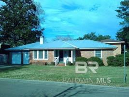 featured image of 25 Laurel Ave