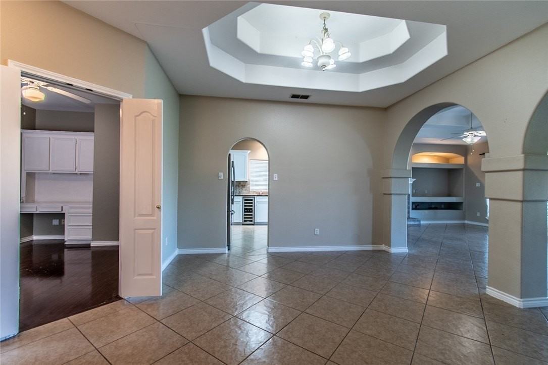 8213 Etienne Drive - Photo 5 of 37